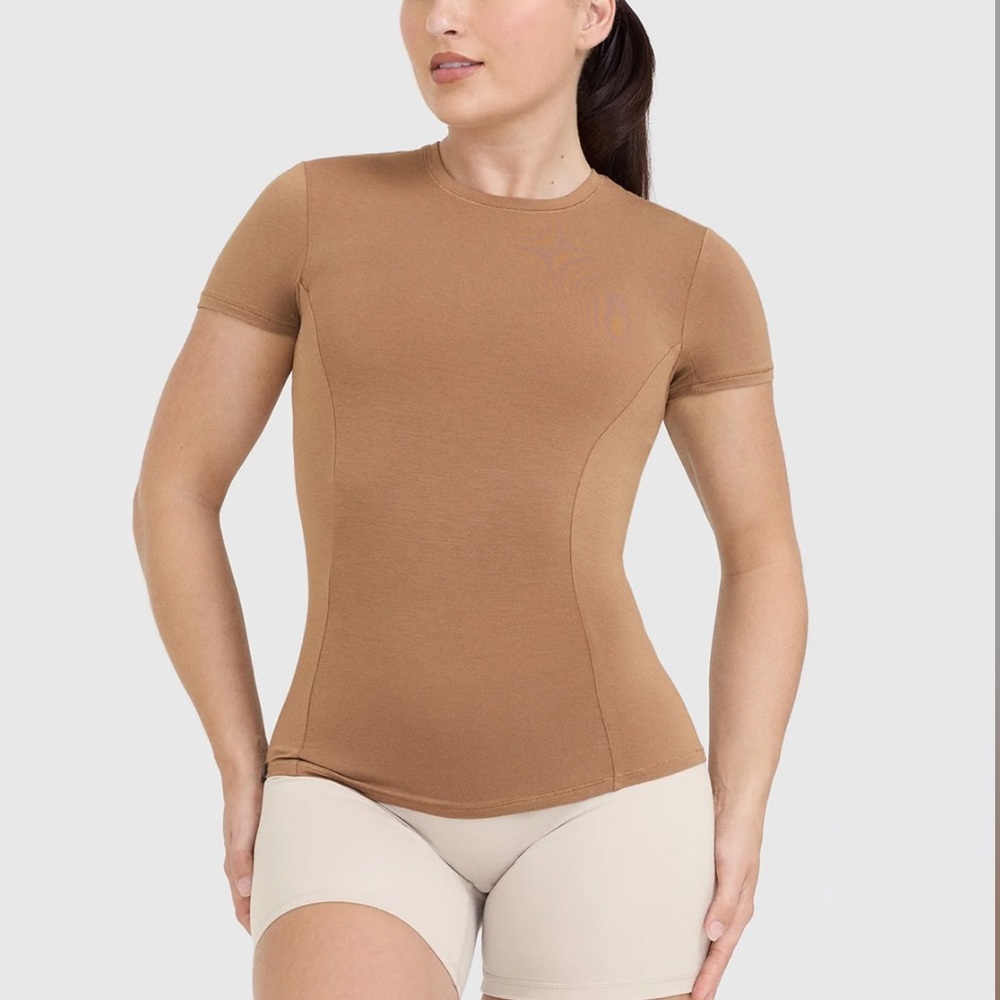 Oner Active Mellow Soft Short Sleeve Crewneck Tshirt in Camel Brown